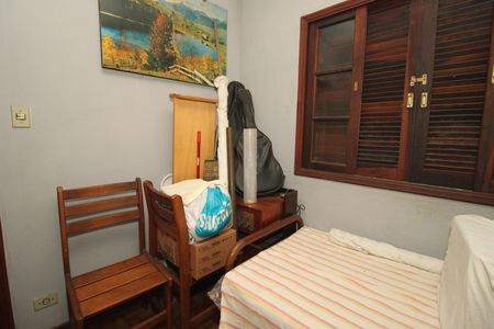 Casa à venda com 126m², 3 quartos e 2 vagasQuarto de serviço
