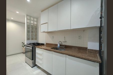 Apartamento à venda com 78m², 2 quartos e 1 vagaCozinha