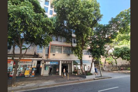 Apartamento à venda com 78m², 2 quartos e 1 vagaFachada 