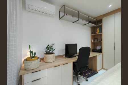 Apartamento à venda com 78m², 2 quartos e 1 vagaQuarto