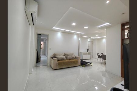 Apartamento à venda com 78m², 2 quartos e 1 vagaSala