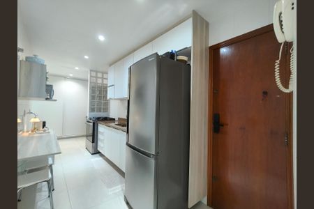 Apartamento à venda com 78m², 2 quartos e 1 vagaCozinha