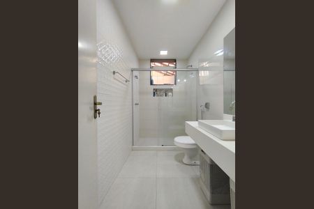 Apartamento à venda com 78m², 2 quartos e 1 vagaBanheiro Corredor