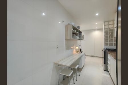 Apartamento à venda com 78m², 2 quartos e 1 vagaCozinha