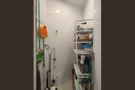 Apartamento à venda com 78m², 2 quartos e 1 vagaDespensa
