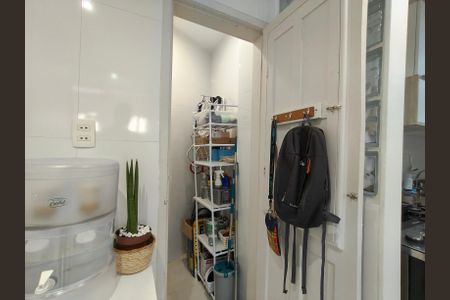 Apartamento à venda com 78m², 2 quartos e 1 vagaÁrea de Serviço