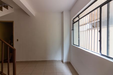 Casa para alugar com 180m², 3 quartos e sem vaga Casa para alugar com 180m², 3 quartos e sem vagaComodo