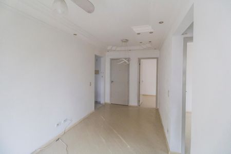 Sala de apartamento para alugar com 3 quartos, 60m² em Parque Roseira, Carapicuíba