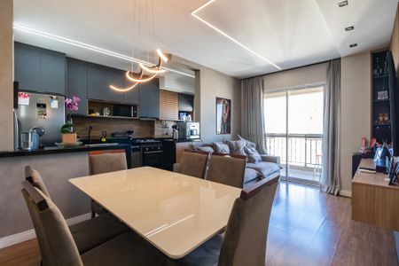 Sala de apartamento para alugar com 2 quartos, 83m² em Centro Comercial Jubran, Barueri