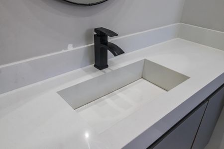 Apartamento à venda com 83m², 2 quartos e 2 vagasBanheiro da Suíte 1