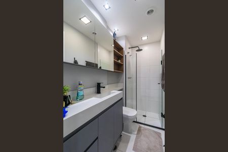 Apartamento à venda com 83m², 2 quartos e 2 vagasBanheiro da Suíte 2