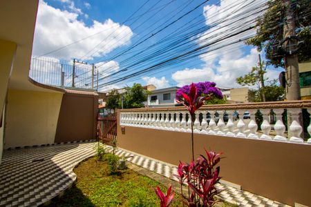 Casa para alugar com 213m², 4 quartos e 4 vagasÁrea frontal