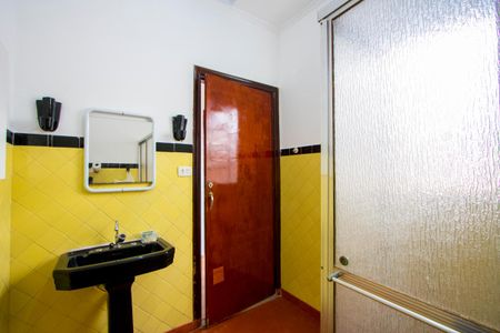 Casa para alugar com 213m², 4 quartos e 4 vagasBanheiro