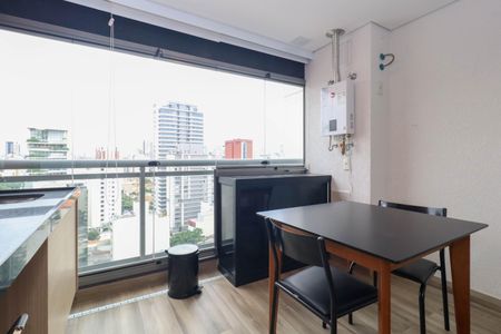 Varanda de kitnet/studio para alugar com 1 quarto, 30m² em Pinheiros, São Paulo