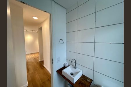 Apartamento para alugar com 43m², 2 quartos e sem vagaBanheiro