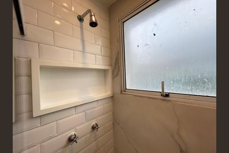 Apartamento para alugar com 43m², 2 quartos e sem vagaChuveiro