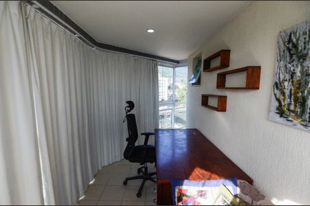 Apartamento para alugar com 159m², 3 quartos e 2 vagasSuíte