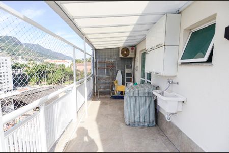 Apartamento para alugar com 159m², 3 quartos e 2 vagasÁrea de Serviço