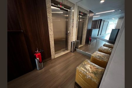 Apartamento para alugar com 159m², 3 quartos e 2 vagasHall