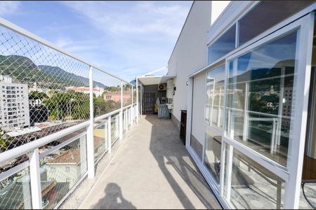 Apartamento para alugar com 159m², 3 quartos e 2 vagasTerraço