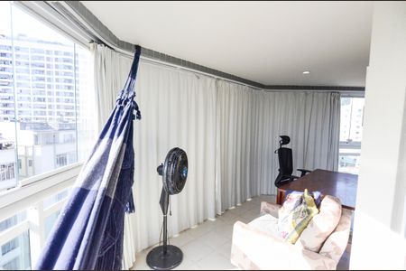 Apartamento para alugar com 159m², 3 quartos e 2 vagasSuíte