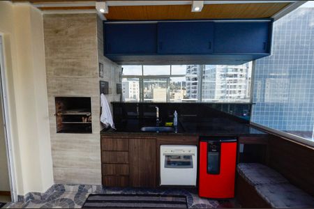 Apartamento para alugar com 159m², 3 quartos e 2 vagasTerraço