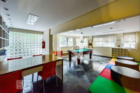 Apartamento para alugar com 85m², 2 quartos e 1 vagaÁrea comum - Sala de Jogos