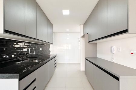 Apartamento para alugar com 85m², 2 quartos e 1 vagaCozinha