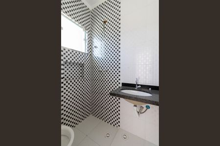 Casa à venda com 140m², 3 quartos e 1 vagaBanheiro Suíte 2