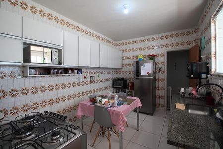 Apartamento à venda com 98m², 2 quartos e 1 vagaCozinha