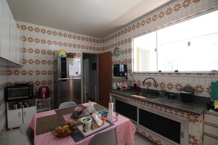 Apartamento à venda com 98m², 2 quartos e 1 vagaCozinha