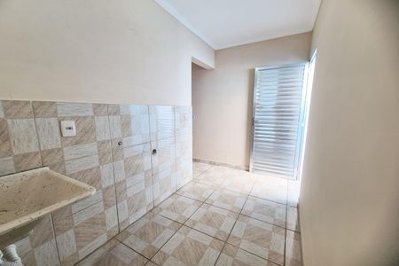 Casa para alugar com 120m², 2 quartos e 1 vaga Casa para alugar com 120m², 2 quartos e 1 vagaÁrea de Serviço