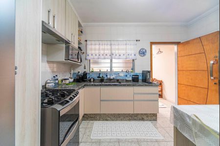 Casa à venda com 192m², 2 quartos e 2 vagas Casa à venda com 192m², 2 quartos e 2 vagasCozinha