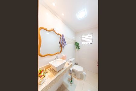 Casa à venda com 192m², 2 quartos e 2 vagas Casa à venda com 192m², 2 quartos e 2 vagasLavabo