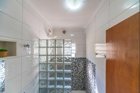 Casa à venda com 192m², 2 quartos e 2 vagas Casa à venda com 192m², 2 quartos e 2 vagasBanheiro da Suíte 2