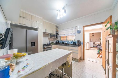 Casa à venda com 192m², 2 quartos e 2 vagas Casa à venda com 192m², 2 quartos e 2 vagasCozinha