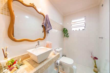 Casa à venda com 192m², 2 quartos e 2 vagas Casa à venda com 192m², 2 quartos e 2 vagasLavabo