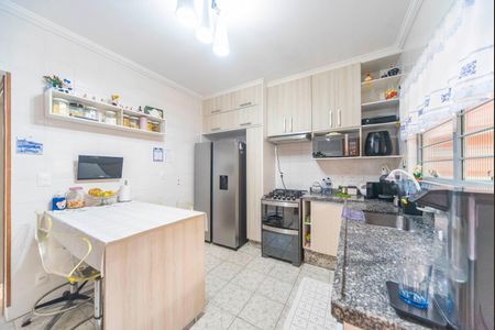 Casa à venda com 192m², 2 quartos e 2 vagas Casa à venda com 192m², 2 quartos e 2 vagasCozinha