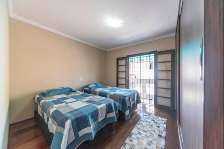 Casa à venda com 192m², 2 quartos e 2 vagas Casa à venda com 192m², 2 quartos e 2 vagasSuíte 2