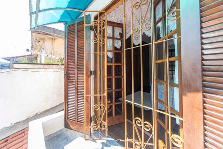 Casa à venda com 192m², 2 quartos e 2 vagas Casa à venda com 192m², 2 quartos e 2 vagasVaranda da Suíte