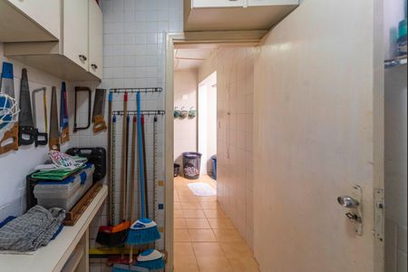 Casa à venda com 192m², 2 quartos e 2 vagas Casa à venda com 192m², 2 quartos e 2 vagasQuarto de Serviço