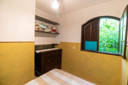 Quarto 2 de casa à venda com 3 quartos, 164m² em Itaipu, Niterói