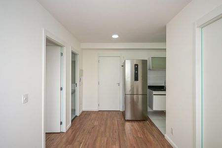 Sala de apartamento para alugar com 2 quartos, 37m² em Paraisópolis, São Paulo