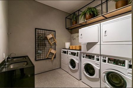 Studio para alugar com 26m², 1 quarto e sem vaga Studio para alugar com 26m², 1 quarto e sem vagaÁrea comum - Lavanderia