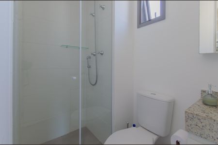 Banheiro social de kitnet/studio para alugar com 1 quarto, 26m² em Vila Mariana, São Paulo