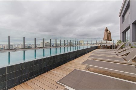 Studio para alugar com 26m², 1 quarto e sem vaga Studio para alugar com 26m², 1 quarto e sem vagaÁrea comum - Piscina