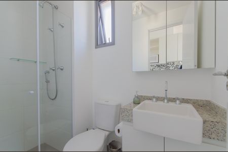 Studio para alugar com 26m², 1 quarto e sem vaga Studio para alugar com 26m², 1 quarto e sem vagaBanheiro social
