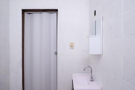 Casa para alugar com 99m², 3 quartos e 1 vaga Casa para alugar com 99m², 3 quartos e 1 vagaBanheiro