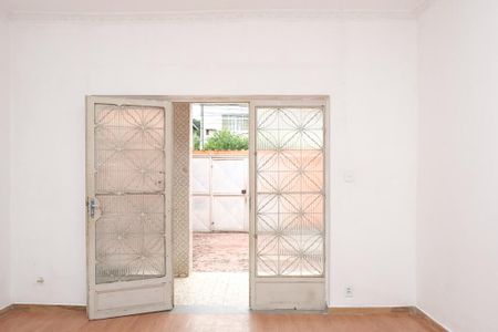 Casa para alugar com 99m², 3 quartos e 1 vaga Casa para alugar com 99m², 3 quartos e 1 vagaSala