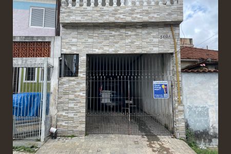 Casa para alugar com 50m², 1 quarto e sem vaga Casa para alugar com 50m², 1 quarto e sem vagaFachada + Placa